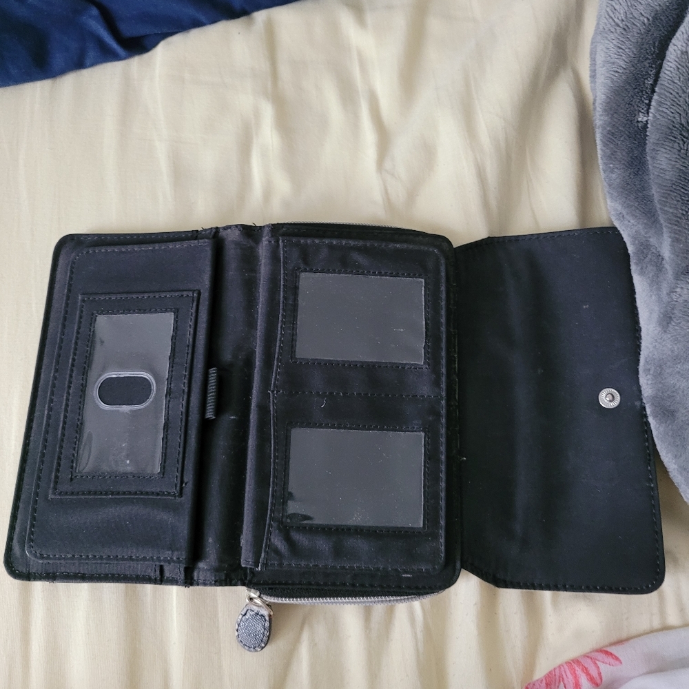 Wallet - Picture 5 of 6